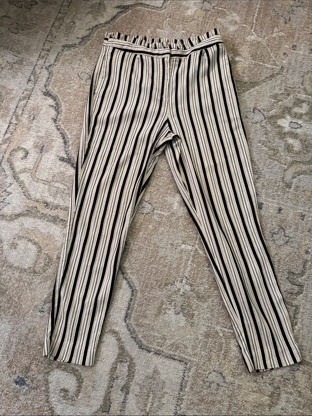 Express Black and Cream Vertical Stripe Pants Ankle high rise 8R